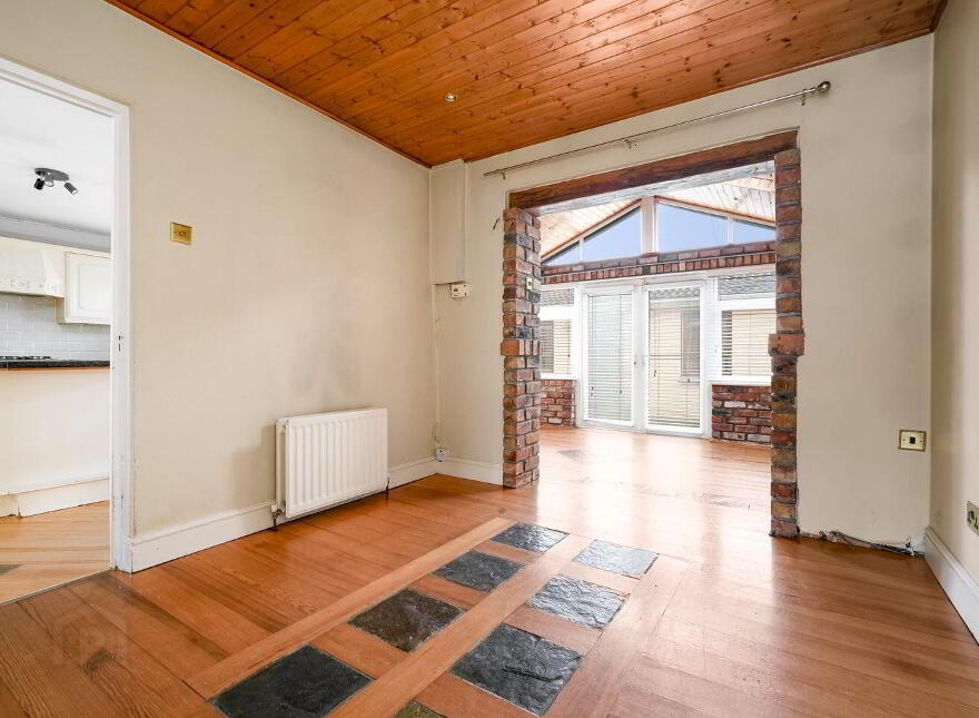 22 The Rise, Kingswood Heights, Kingswood, D24