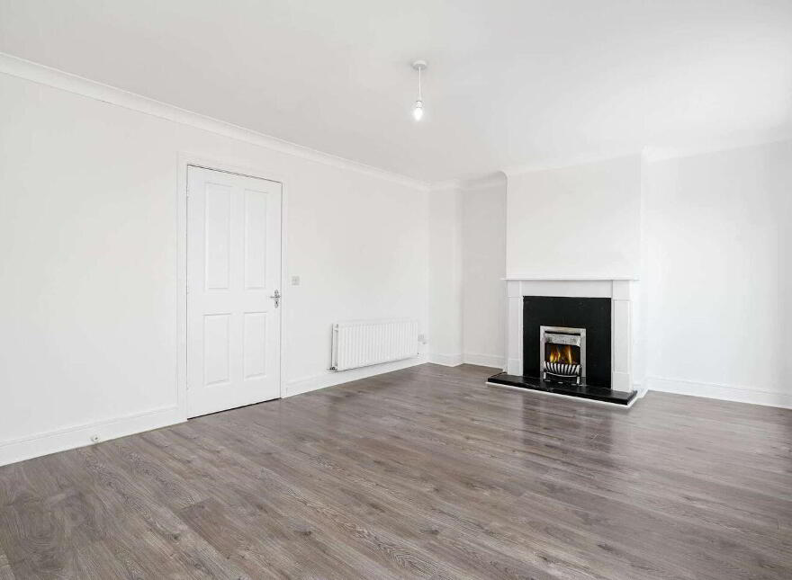 8 Chipping Terrace, Ongar, Ongar, D15