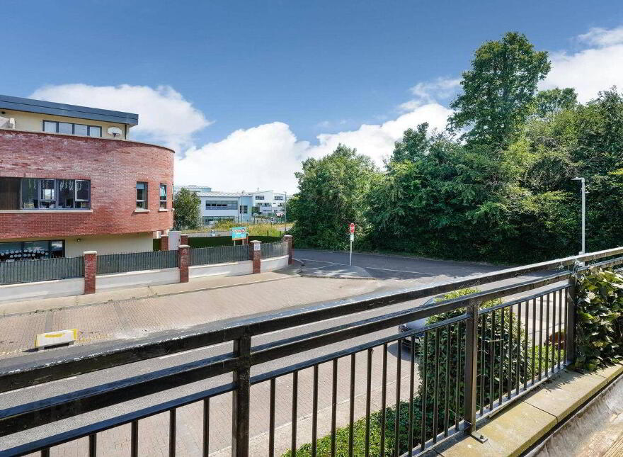 8 Chipping Terrace, Ongar, Ongar, D15