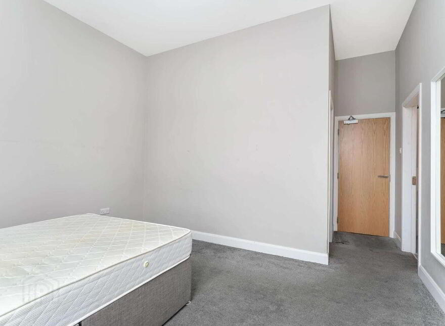 10 Garrison Mews, Cabinteely, Cabinteely, D18
