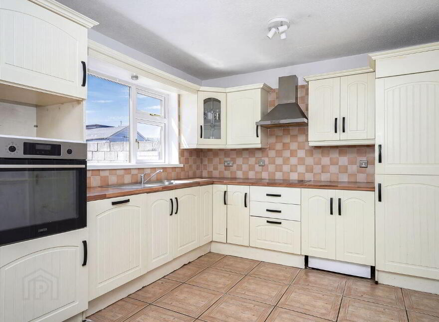 4 Kilkieran Court, Cabra, Cabra, D07