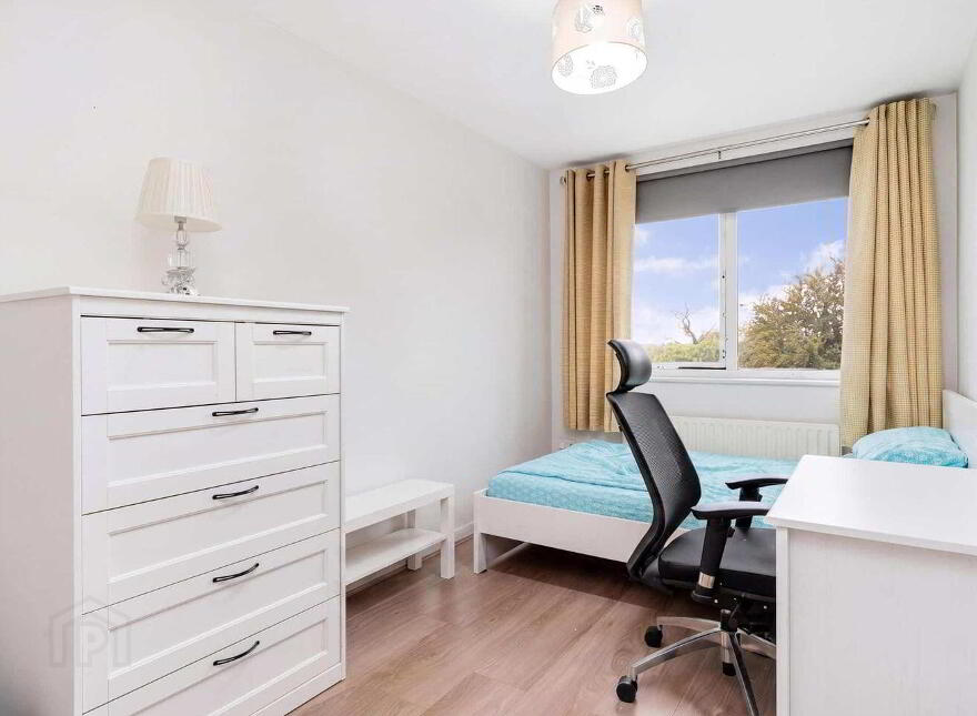 47 Hayworth Terrace, Ongar, Ongar, D15