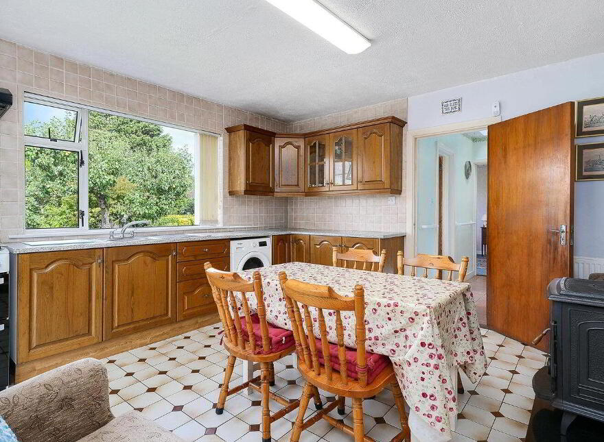 2 Gibbons Cottages, Blessington Road, Dublin 24, D24