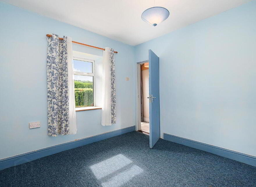 2 Gibbons Cottages, Blessington Road, Dublin 24, D24