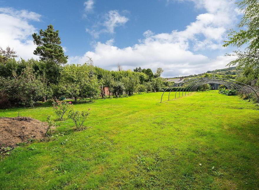 2 Gibbons Cottages, Blessington Road, Dublin 24, D24