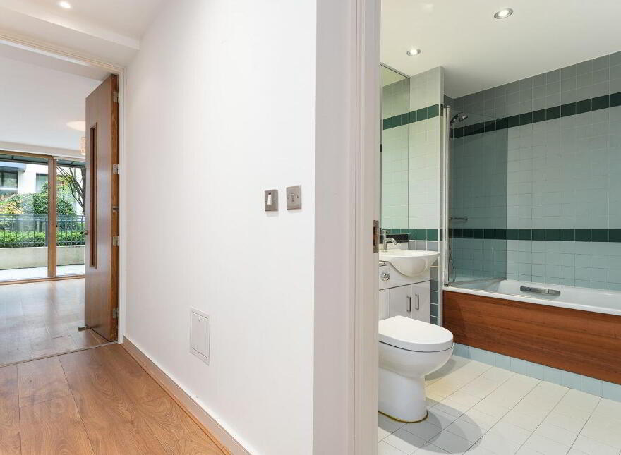 Apt 83, Block M, Hanover Riverside, Grand Canal Dock, Dublin 2, D02