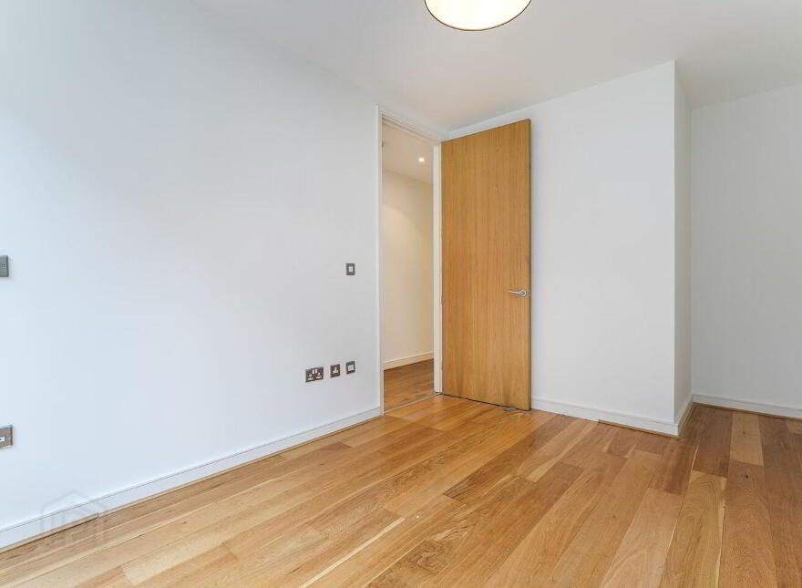 Apt 83, Block M, Hanover Riverside, Grand Canal Dock, Dublin 2, D02