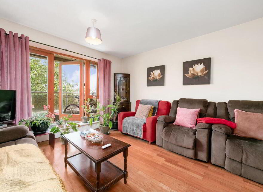 74 Knockmaree, Chapelizod, Lucan, Chapelizod, D20