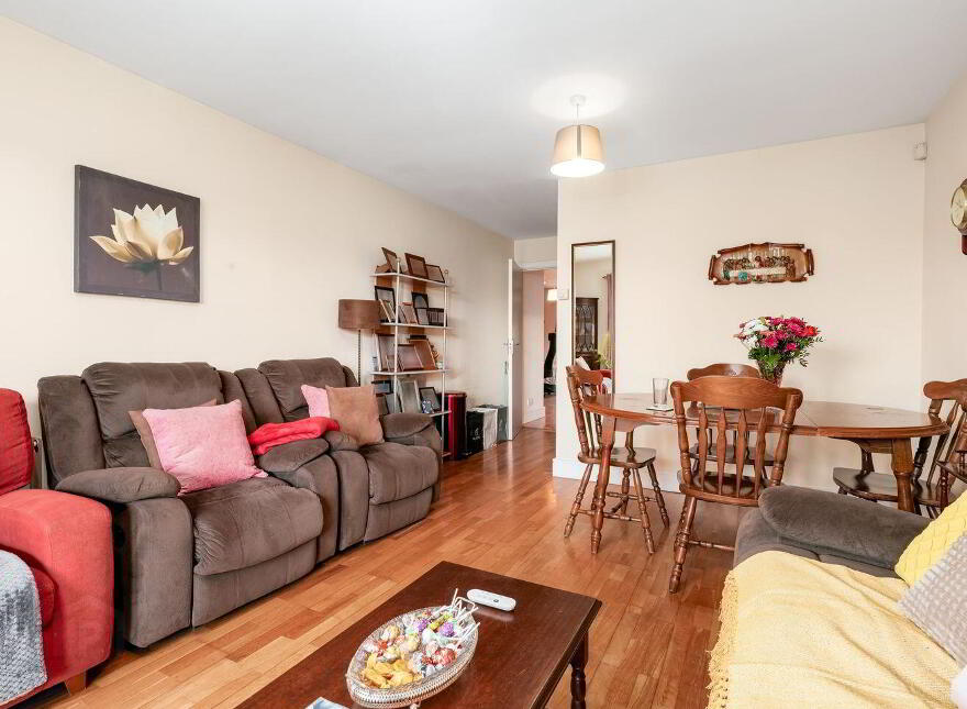 74 Knockmaree, Chapelizod, Lucan, Chapelizod, D20