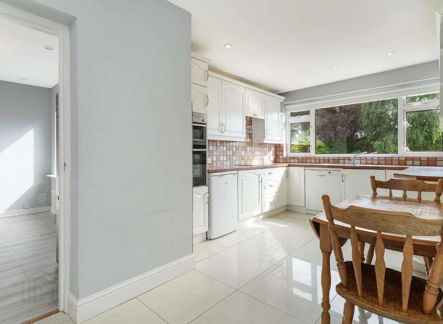 25 Pinewood Park, Rathfarnham, Rathfarnham, D14