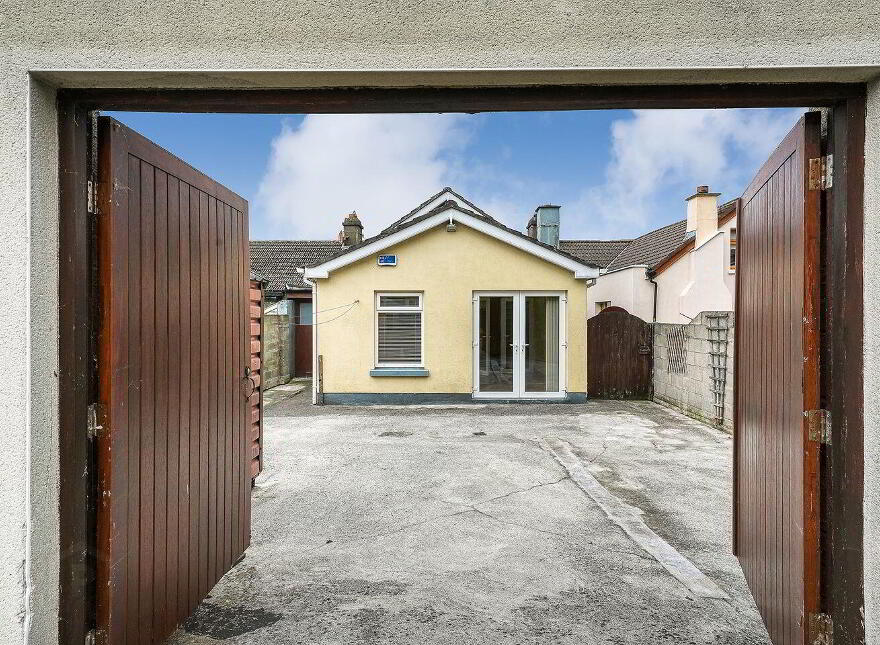 37 McKee Avenue, Finglas, Finglas, D11