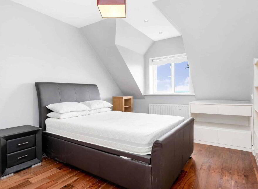 Penthouse @, 45 Ballintyre Square, Ballinteer, Ballinteer, D16