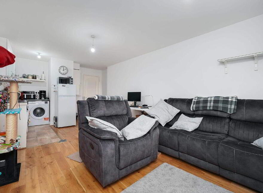 25 Eaton Close, Rathcoole