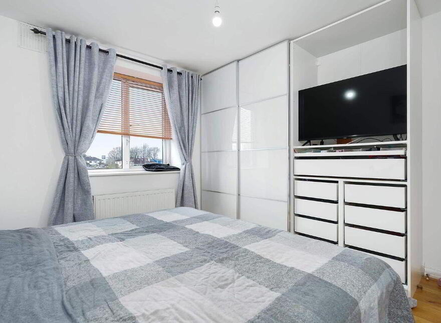 25 Eaton Close, Rathcoole