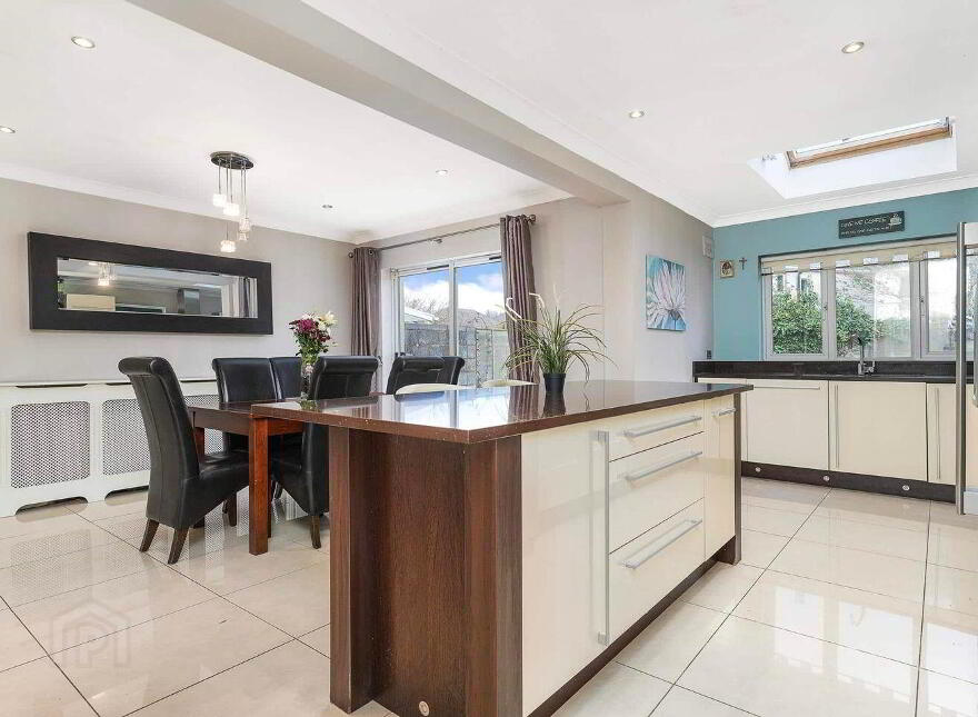 7 Parklands View, Ballycullen, Ballycullen, D24