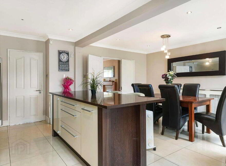 7 Parklands View, Ballycullen, Ballycullen, D24