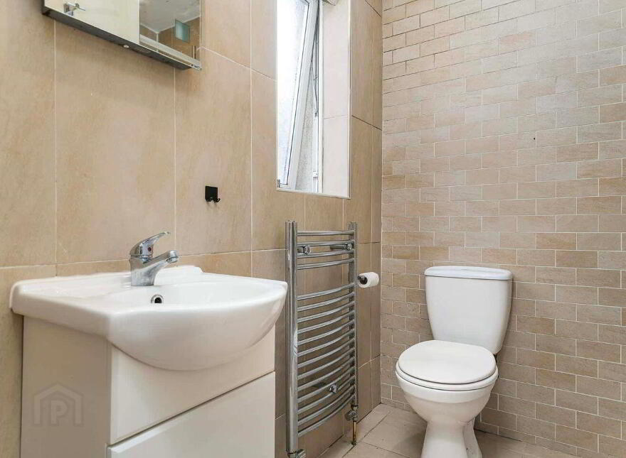 7 Parklands View, Ballycullen, Ballycullen, D24