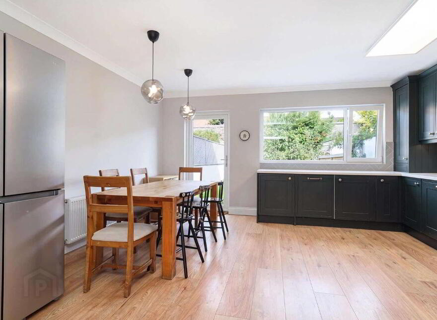 6 Meadow View, Sarsfield Road, Dublin 10, D10