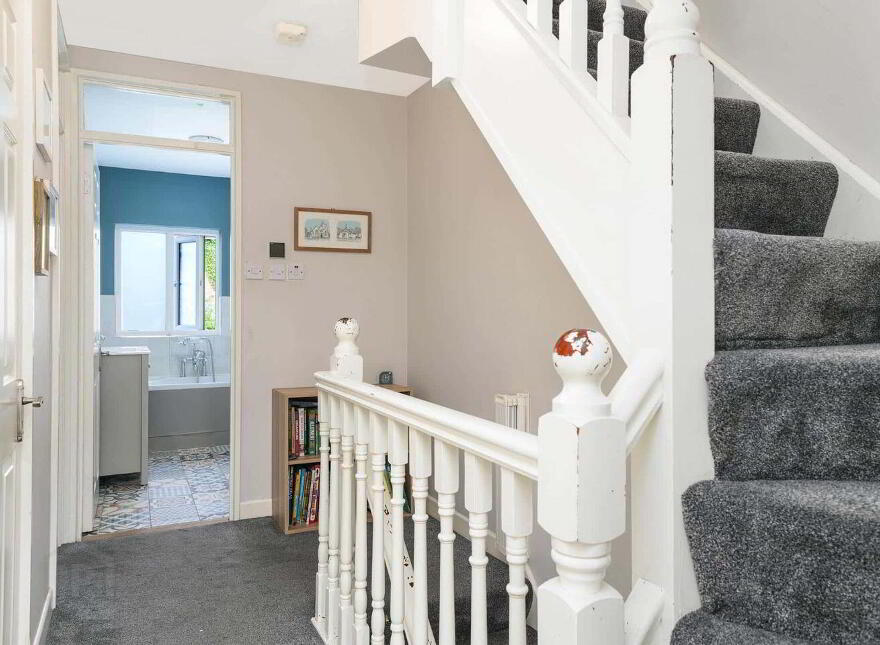 6 Meadow View, Sarsfield Road, Dublin 10, D10