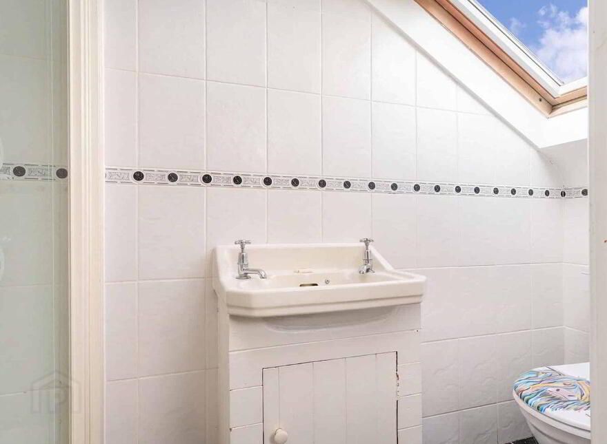 6 Meadow View, Sarsfield Road, Dublin 10, D10