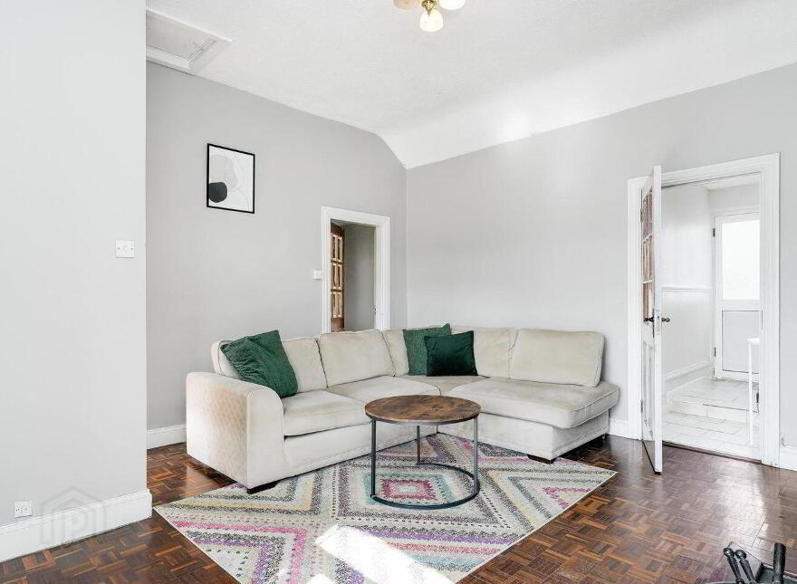 498 Bluebell Avenue, Bluebell, D12