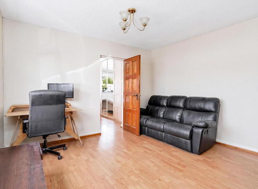 498 Bluebell Avenue, Bluebell, D12