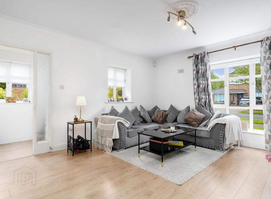 1 Parklands Court, Ballycullen, Ballycullen, D24