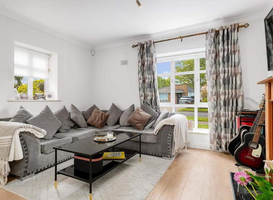 1 Parklands Court, Ballycullen, Ballycullen, D24