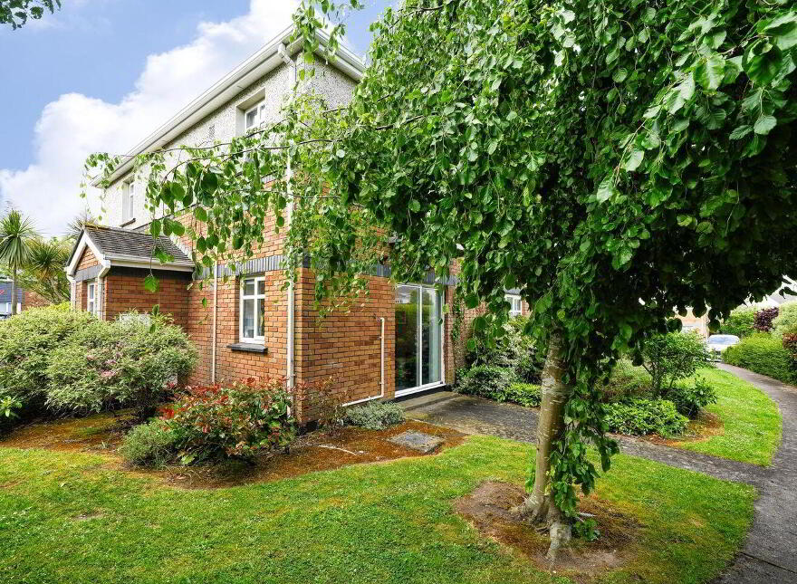 1 Parklands Court, Ballycullen, Ballycullen, D24
