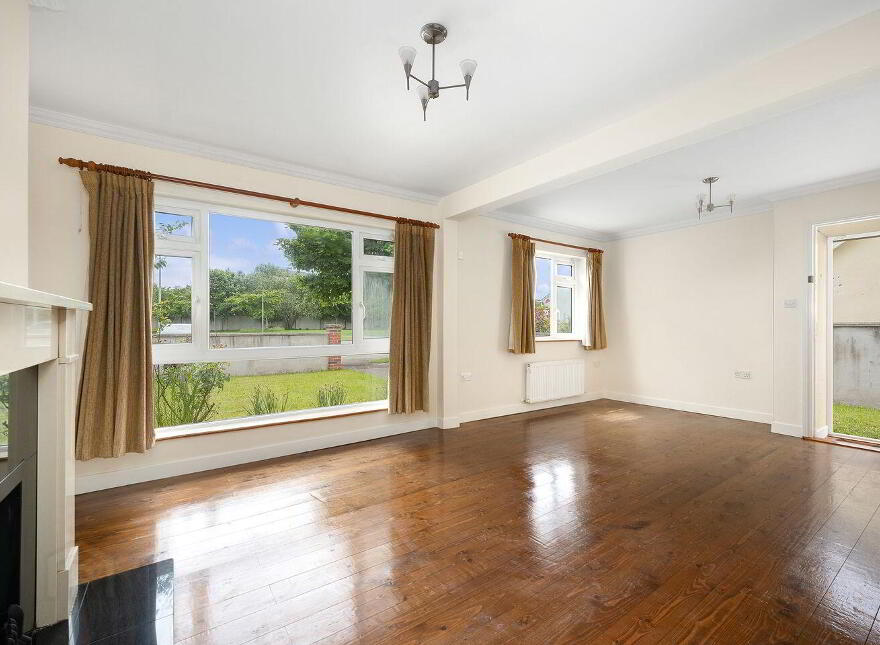 32 Forest Crescent, Swords