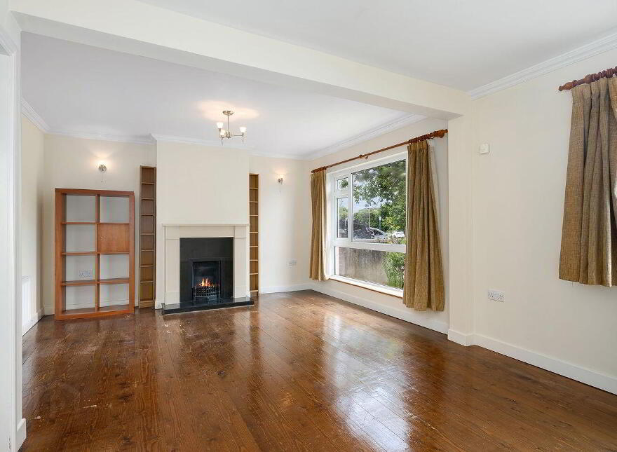 32 Forest Crescent, Swords