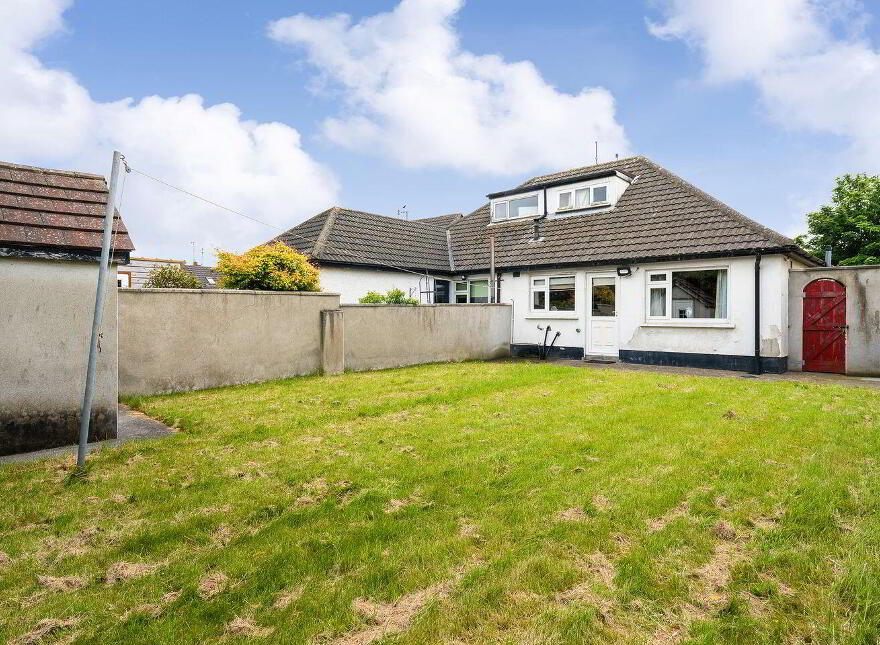 32 Forest Crescent, Swords
