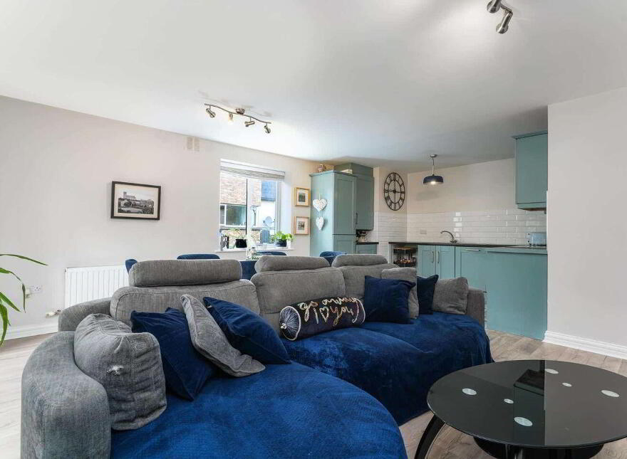 8 Eaton Way, Rathcoole