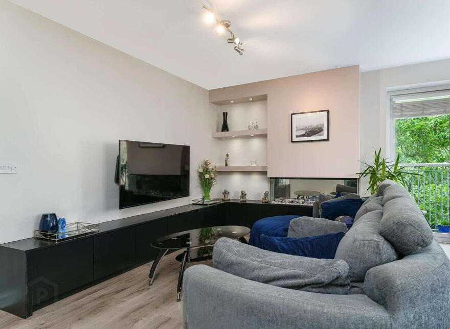 8 Eaton Way, Rathcoole