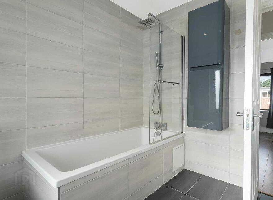 102 Drumfinn Road, Ballyfermot, Ballyfermot, D10