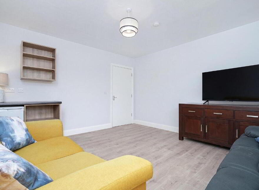 7A Mary's Road, Crumlin, D12