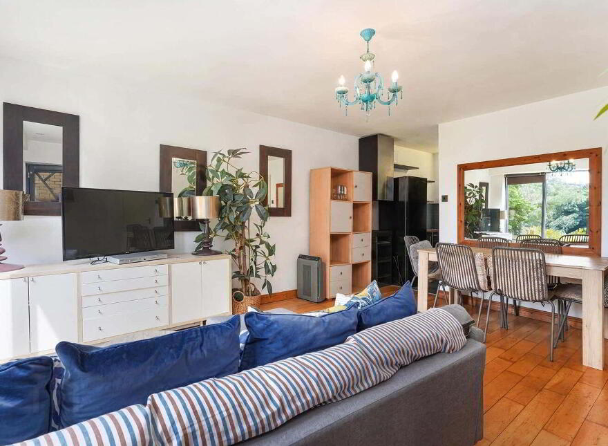 Apt 30, Longmeadow, Conyngham Road, Dublin 8, D08