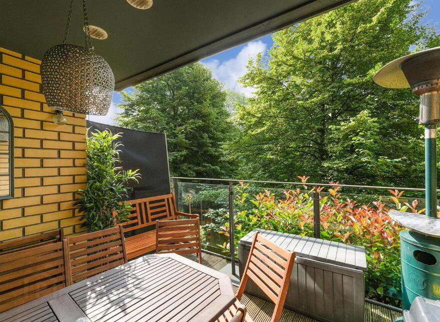 Apt 30, Longmeadow, Conyngham Road, Dublin 8, D08