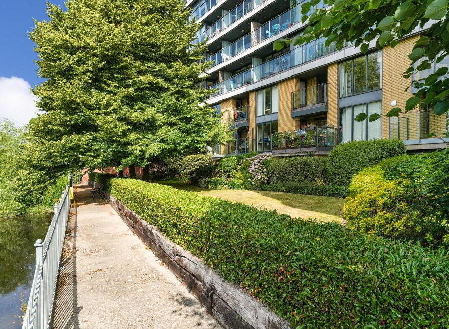 Apt 30, Longmeadow, Conyngham Road, Dublin 8, D08