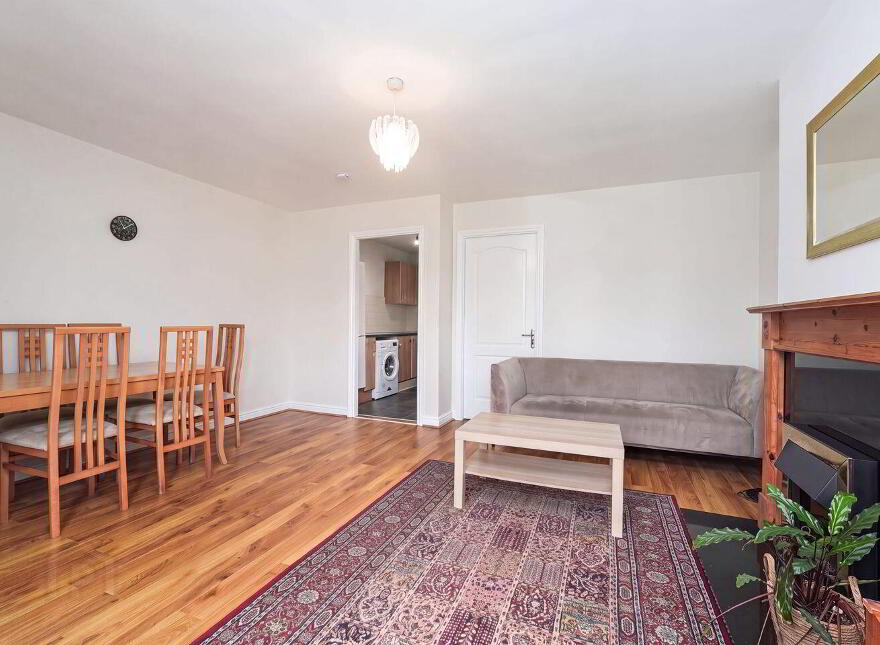 52 Boroimhe Blackthorn, Swords
