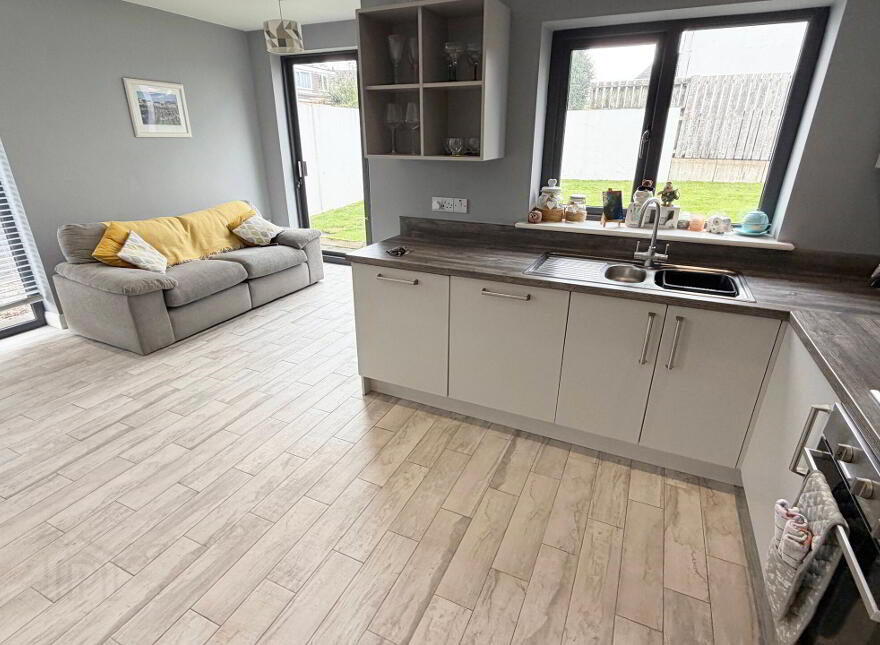 10 Kenvarra Close, Coleraine, BT52 1XT