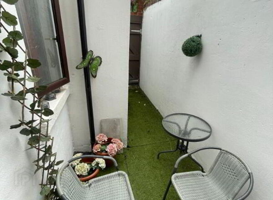 127 Donegall Avenue, Belfast, BT12 6LT