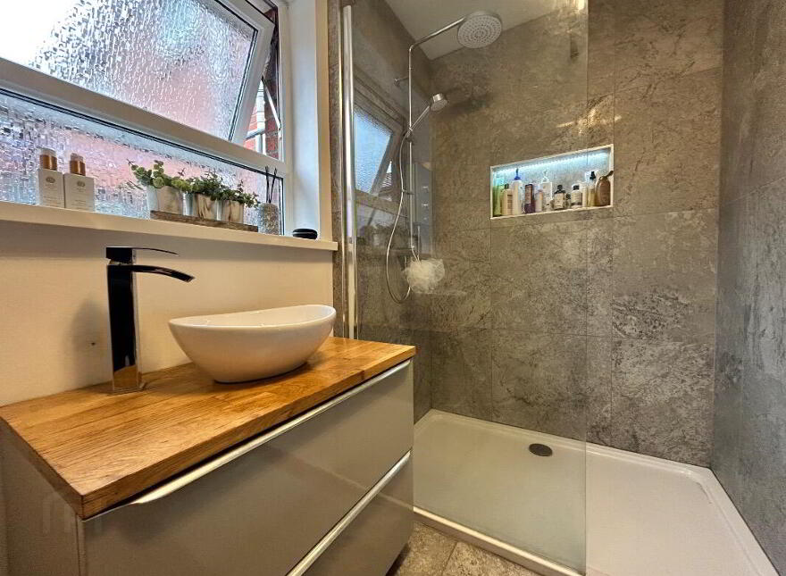 19 Mashona Court, Belfast, BT6 9DG