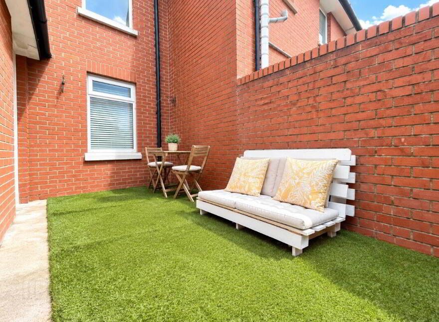 19 Mashona Court, Belfast, BT6 9DG