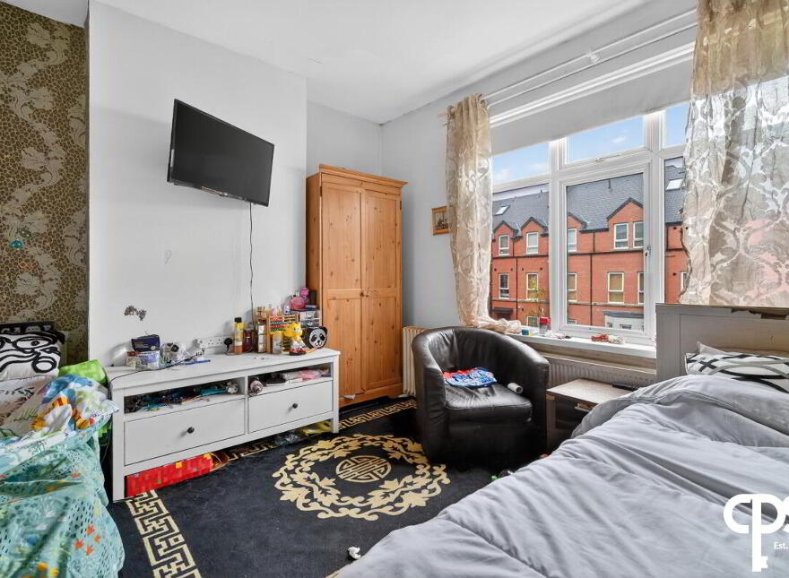 38 Tates Avenue, Belfast, BT9 7BY