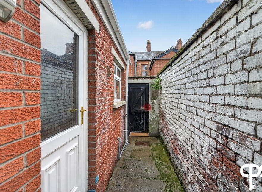 38 Tates Avenue, Belfast, BT9 7BY