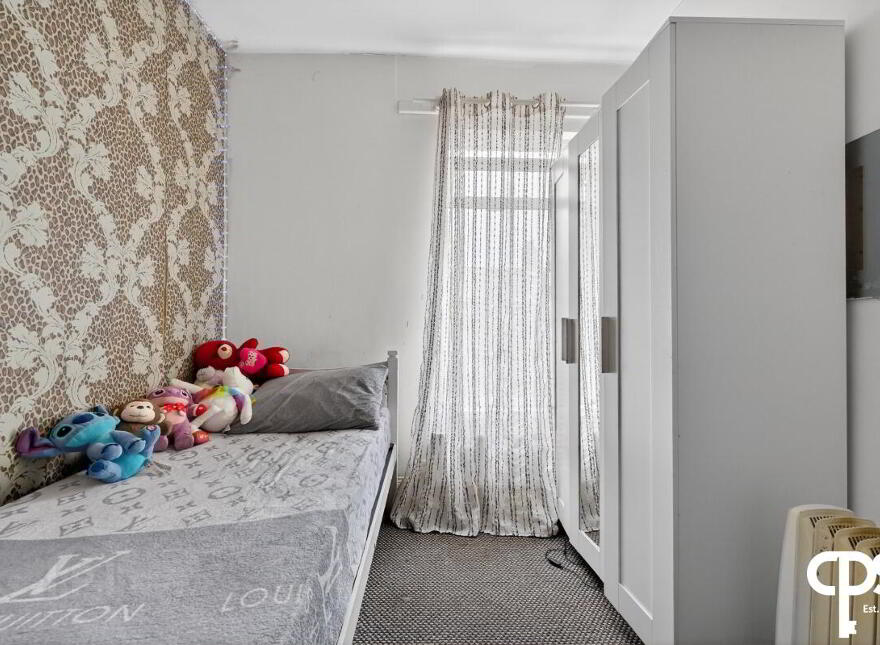 38 Tates Avenue, Belfast, BT9 7BY