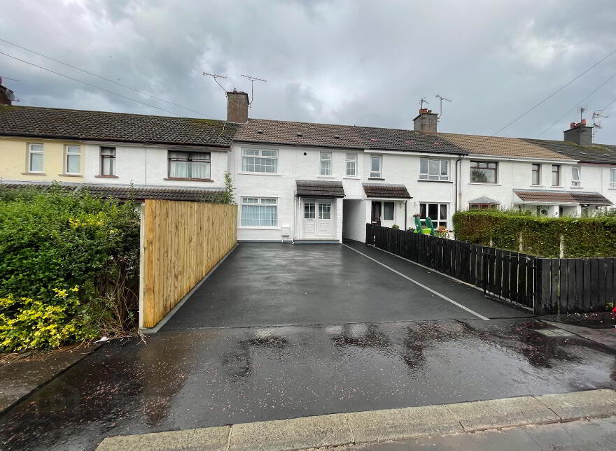 26 Riverdale, Ballymena, BT42 2JB