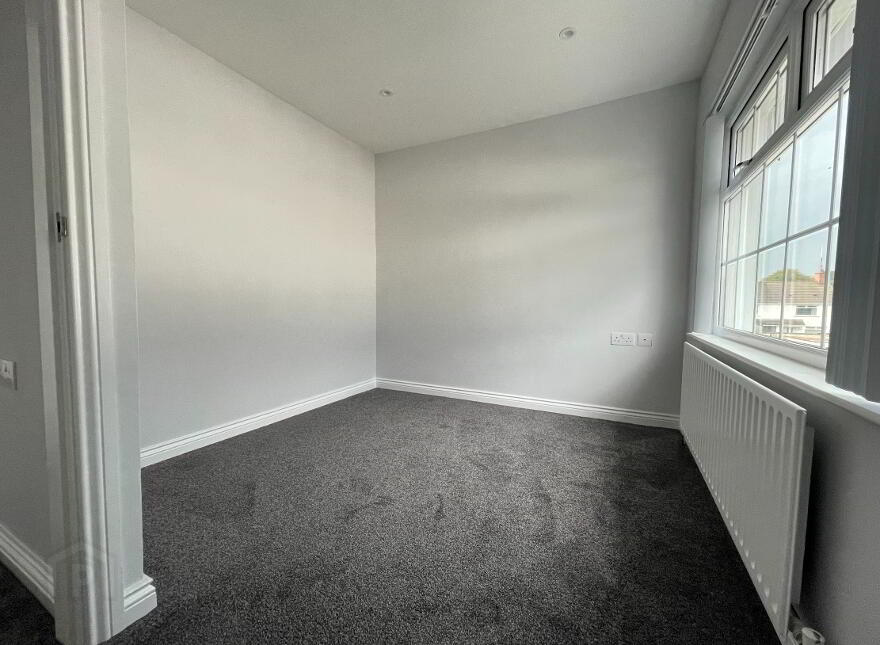 26 Riverdale, Ballymena, BT42 2JB