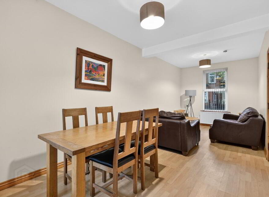 6 Collingwood Avenue, Belfast, BT7 1QT